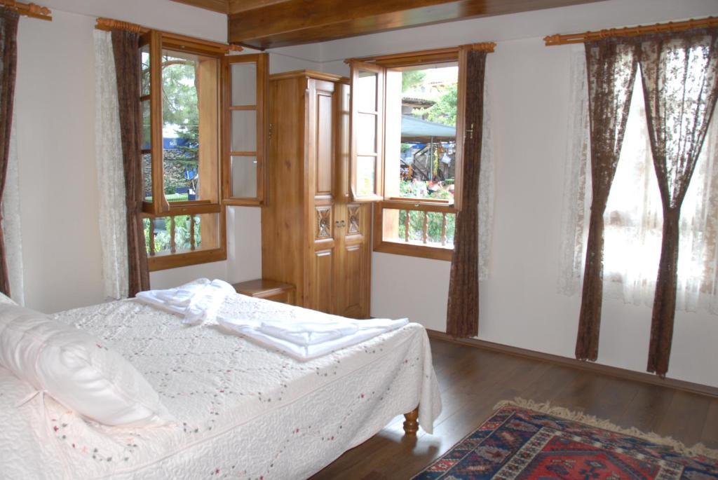 Kalispera Pansiyon Selçuk Esterno foto